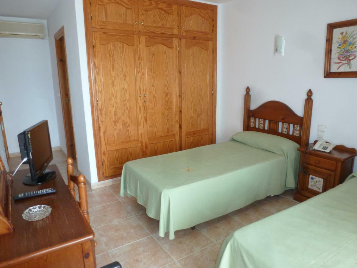 Hostal Cortes ガルチャ エクステリア 写真