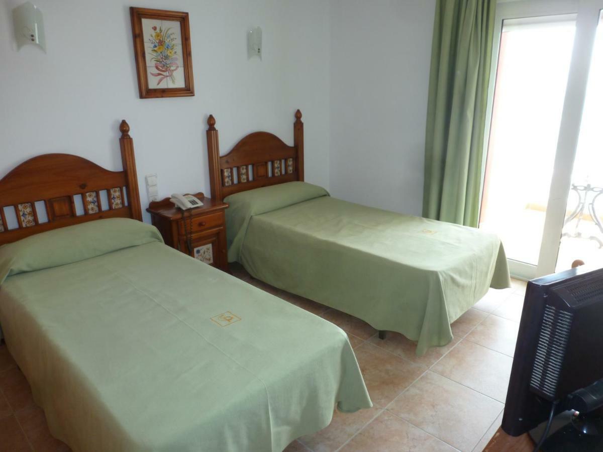 Hostal Cortes ガルチャ エクステリア 写真