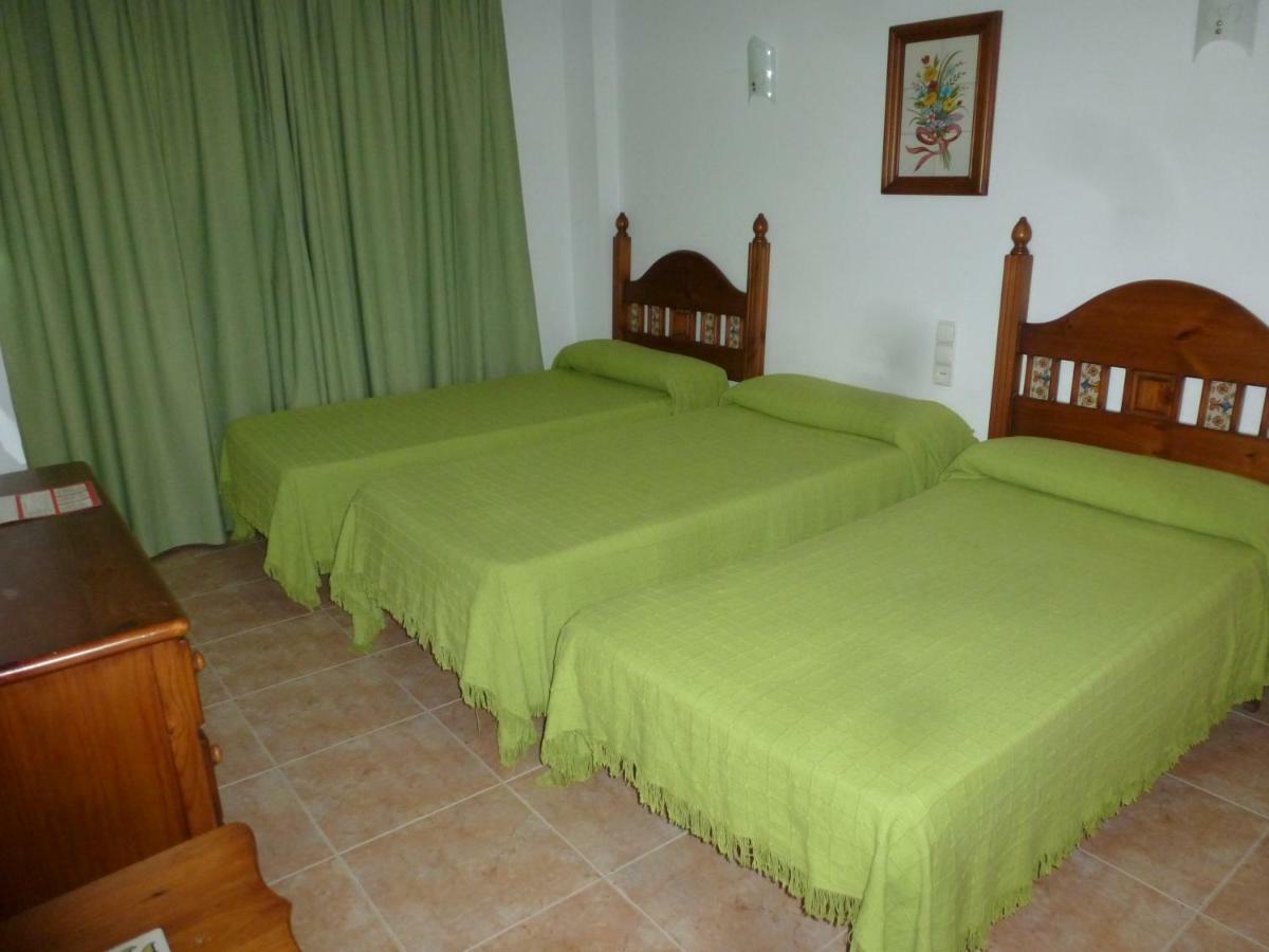 Hostal Cortes ガルチャ エクステリア 写真